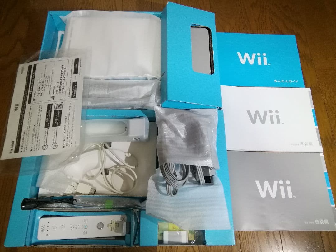 Nintendo Wii本体 WiiFit ソフト7本セット