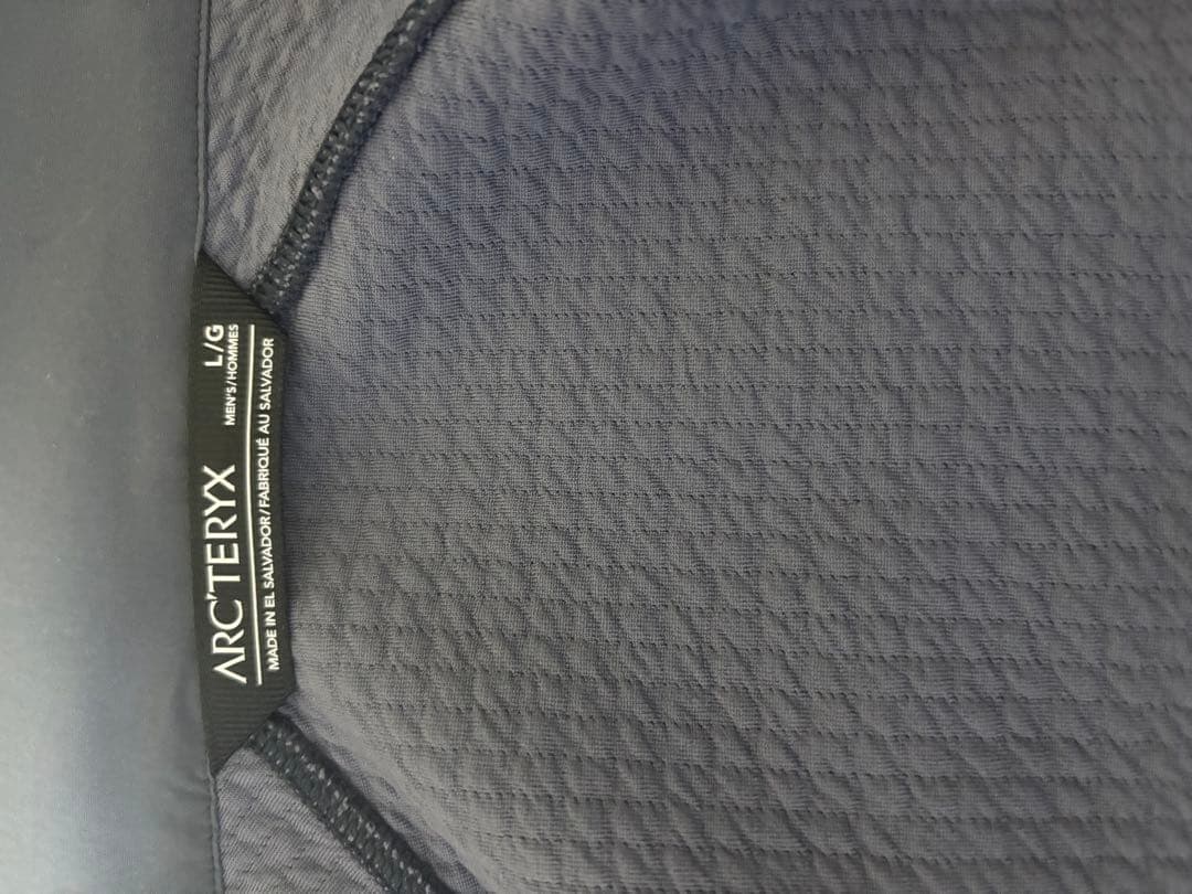 ほぼ新品 アークテリクス 正規品 リセルジャケット メンズL