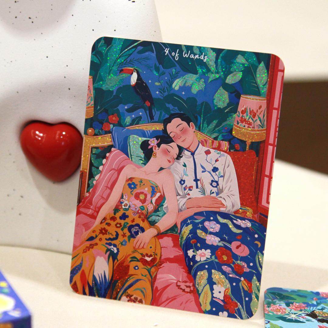 【正規品タロットカード】クラファン完売✨希少✨現代的なアートワークの美麗デッキ