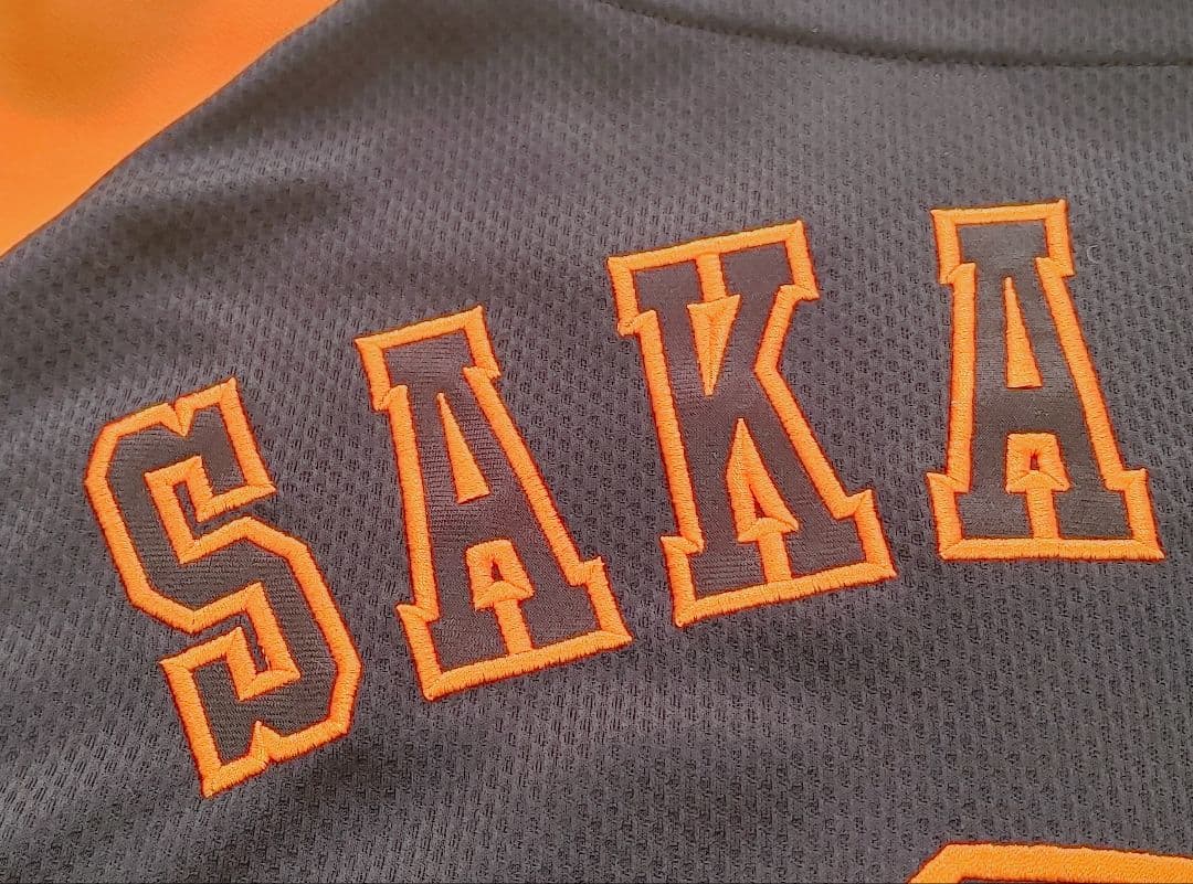 読売ジャイアンツ　坂本　橙魂　アンダーアーマー　ハイグレード　ユニフォーム　LG