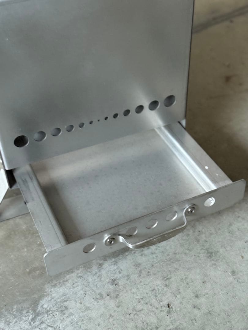 ミニコンパクト薪ストーブ　卓上薪ストーブ