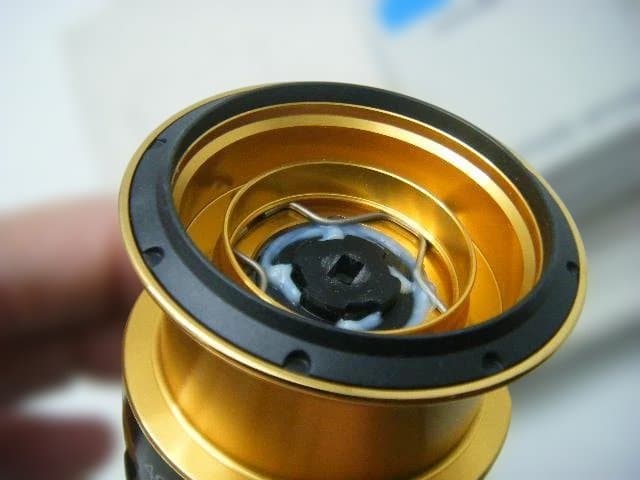 即決！◆新品！シマノ 20 ツインパワー 4000MHG 純正スプール◆10ED