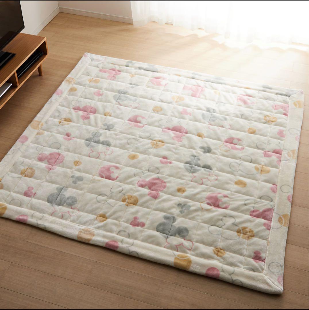 あったかなめらかなふんわりわた入りキルトラグ 「ミッキーモチーフ」　アイボリー