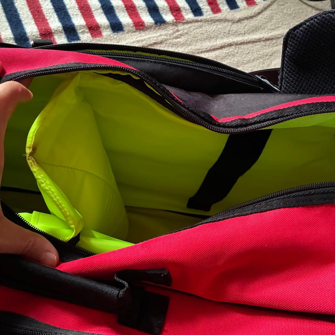 ヨネックス　ラケットバック　ラケバ　フレイムレッド　バドミントン　テニス