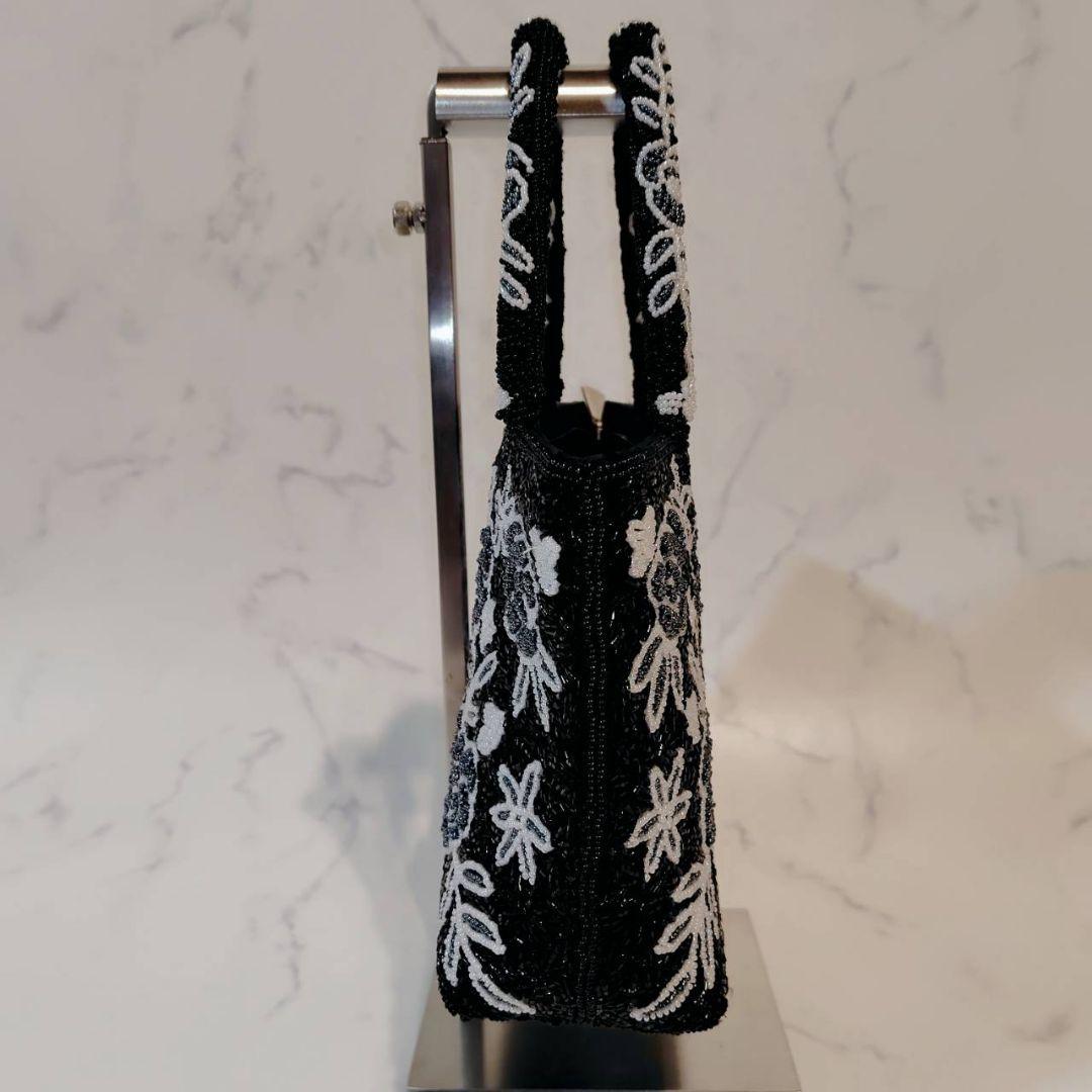 高級ビーズバッグ 花柄 総ビーズ ブラック／ホワイト