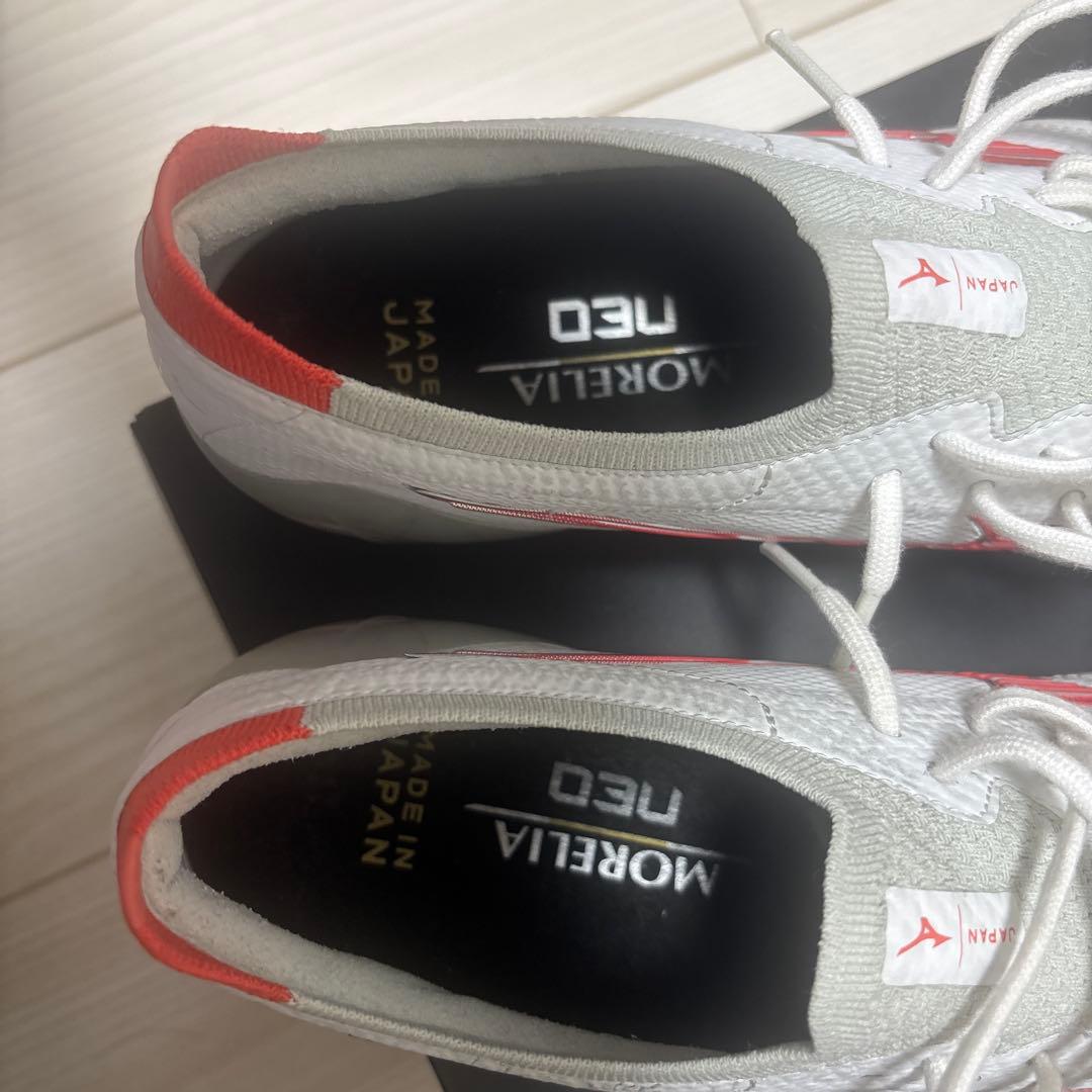 モレリアネオ4β 27.5 限定カラー