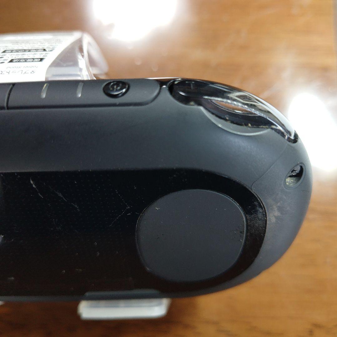 【液晶比較的美品】PlayStationVITA PCH-2000 ブラックB