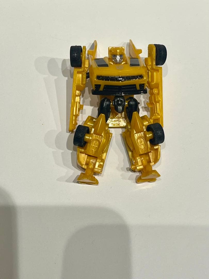 ダークサイドムーン アイアンハイド バンブルビー ラチェット センチネルプライム