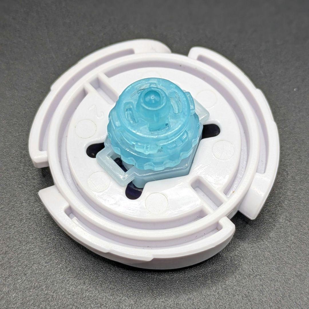 メタルファイトベイブレード　ウインドアクアリオHF/S　ランダムブースターライト