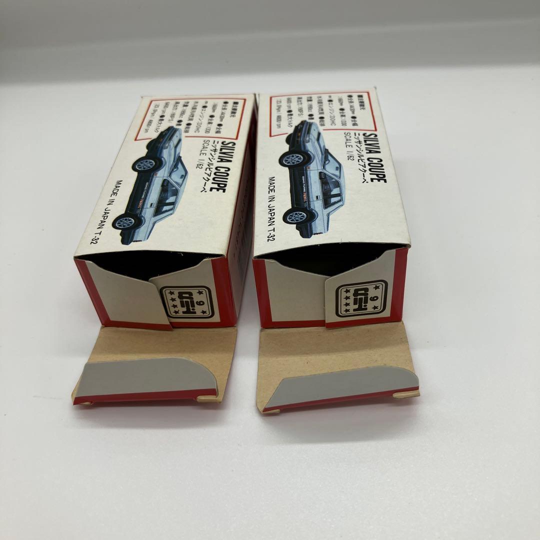 赤箱日本製トミカ　日産シルビアクーペ