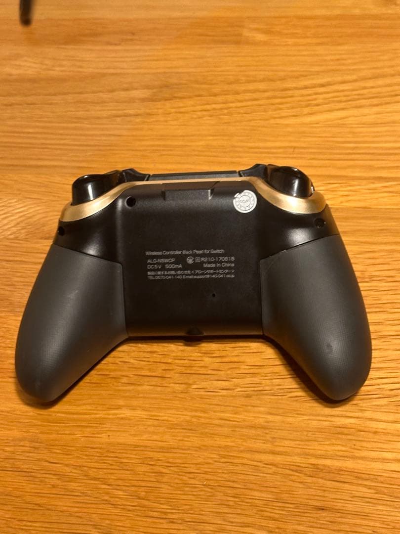 Switch本体・ケーブル・プロコントローラー×2