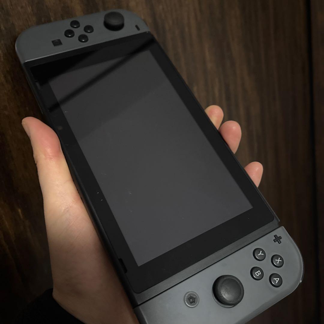 Nintendo Switch本体（microSDカード付き）