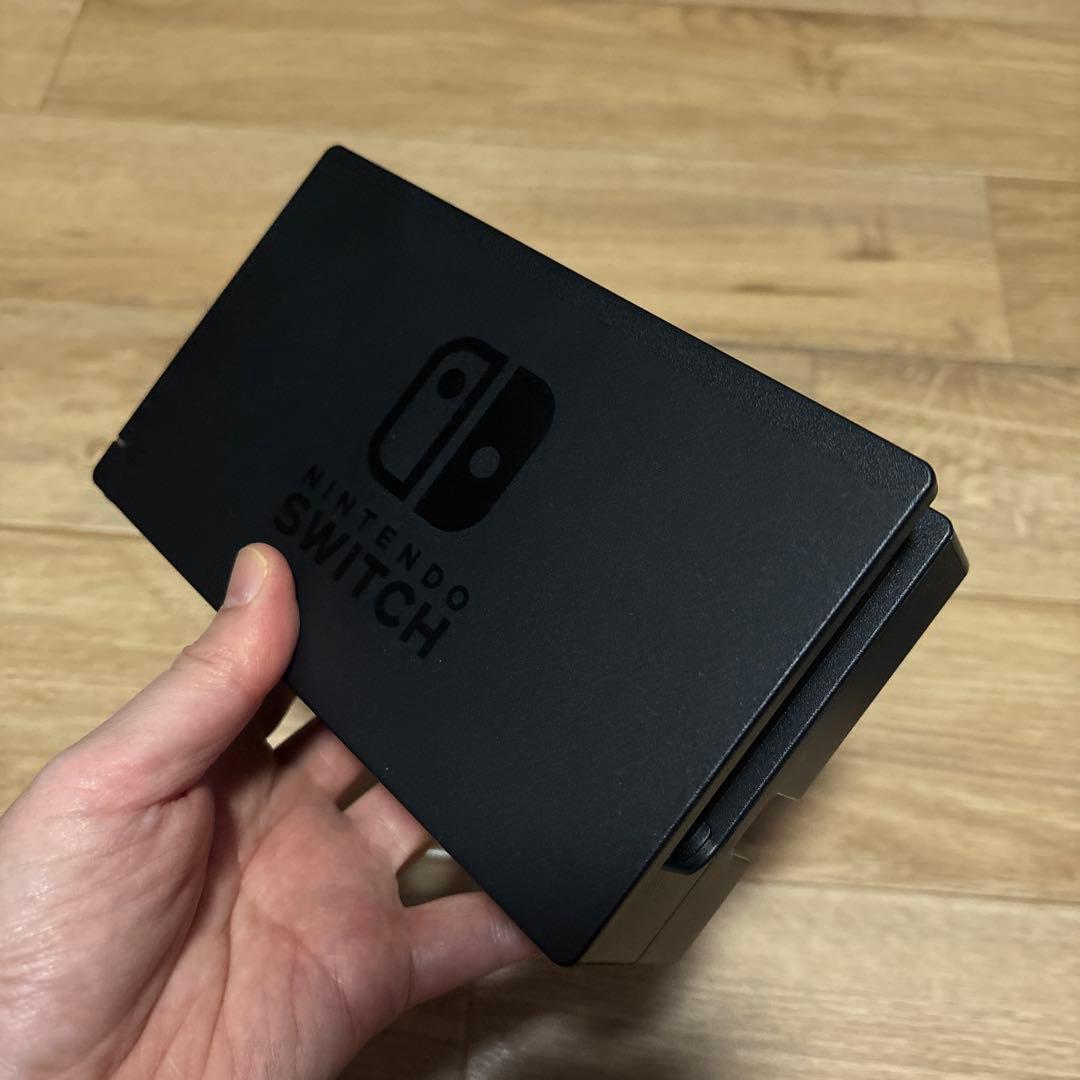 Nintendo Switch本体（microSDカード付き）