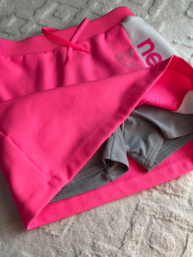 NEW BALANCE ⭐︎ピンク　ジャケット＋スカートセットアップ
