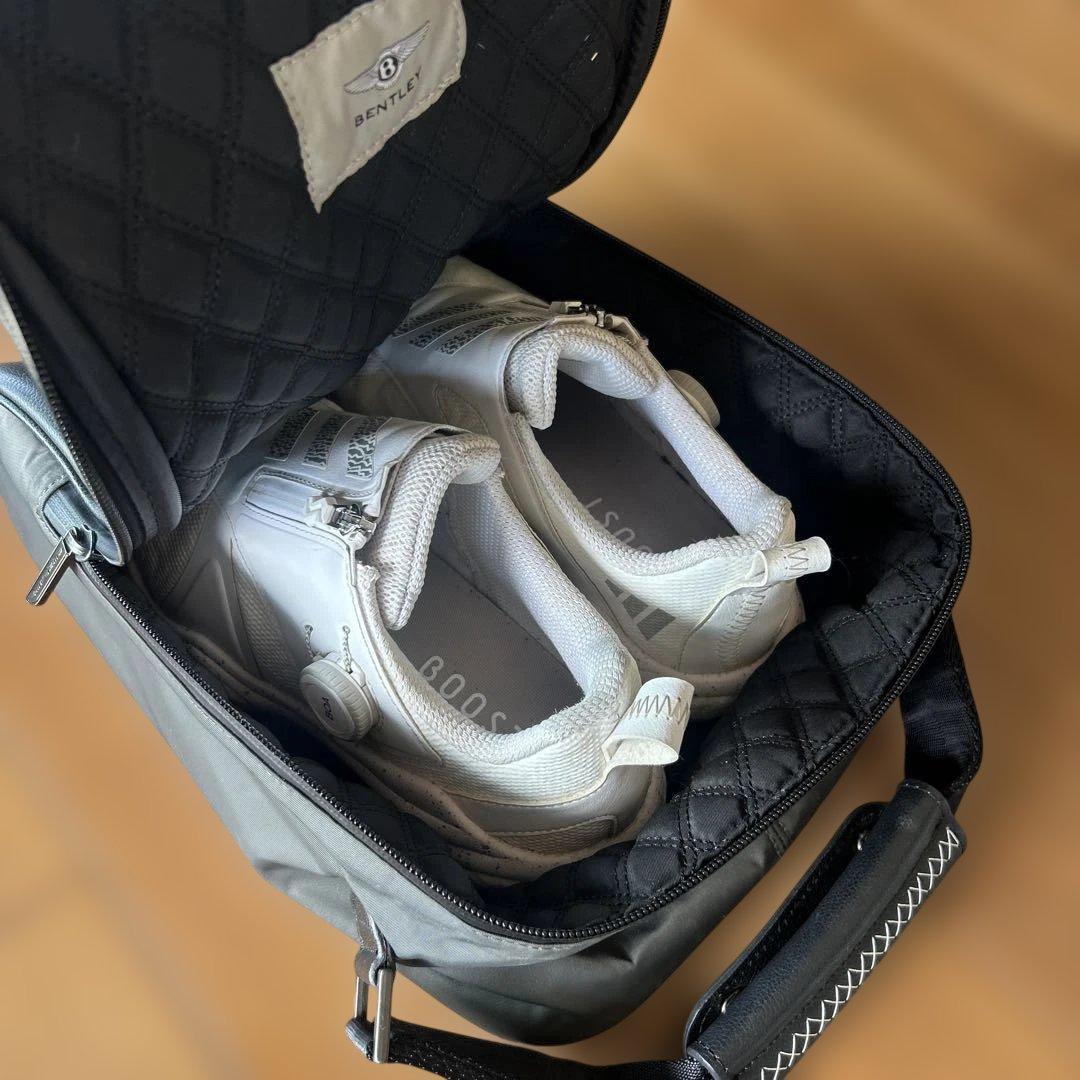 ベントレー　黒い皮革　シューズケースショルダーバッグ　キルティング