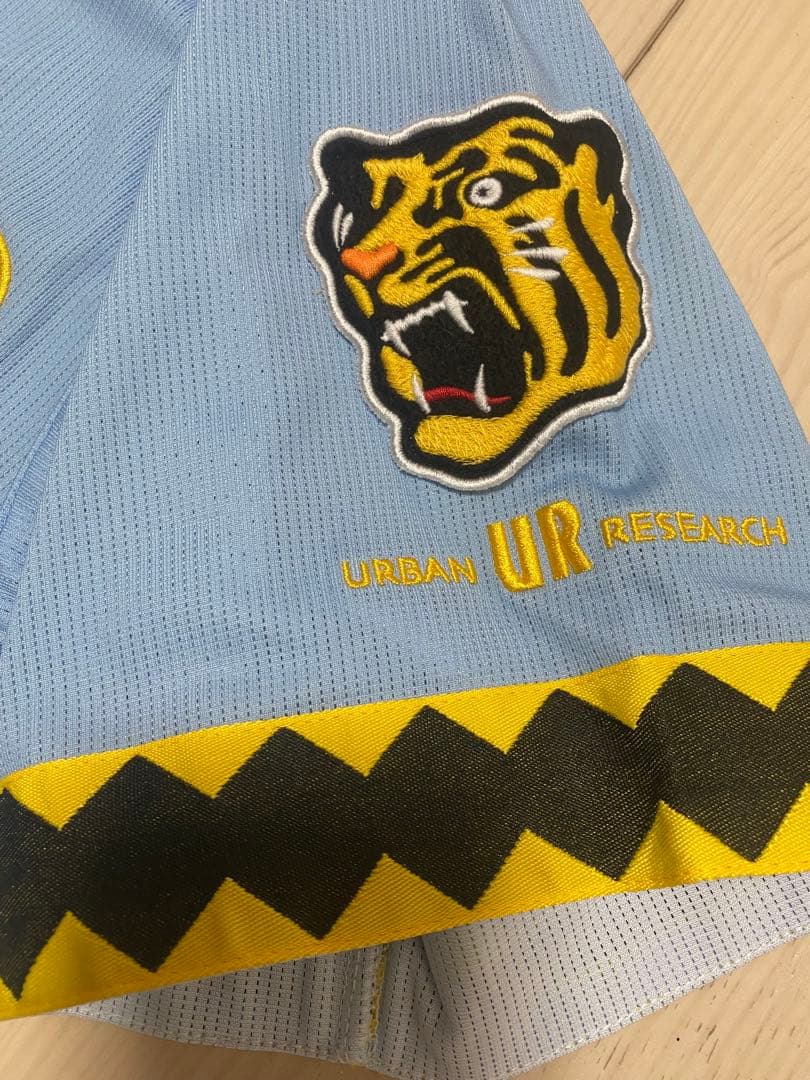 阪神タイガース　ユニフォーム【数量限定品】アーバンリサーチtigers コラボ