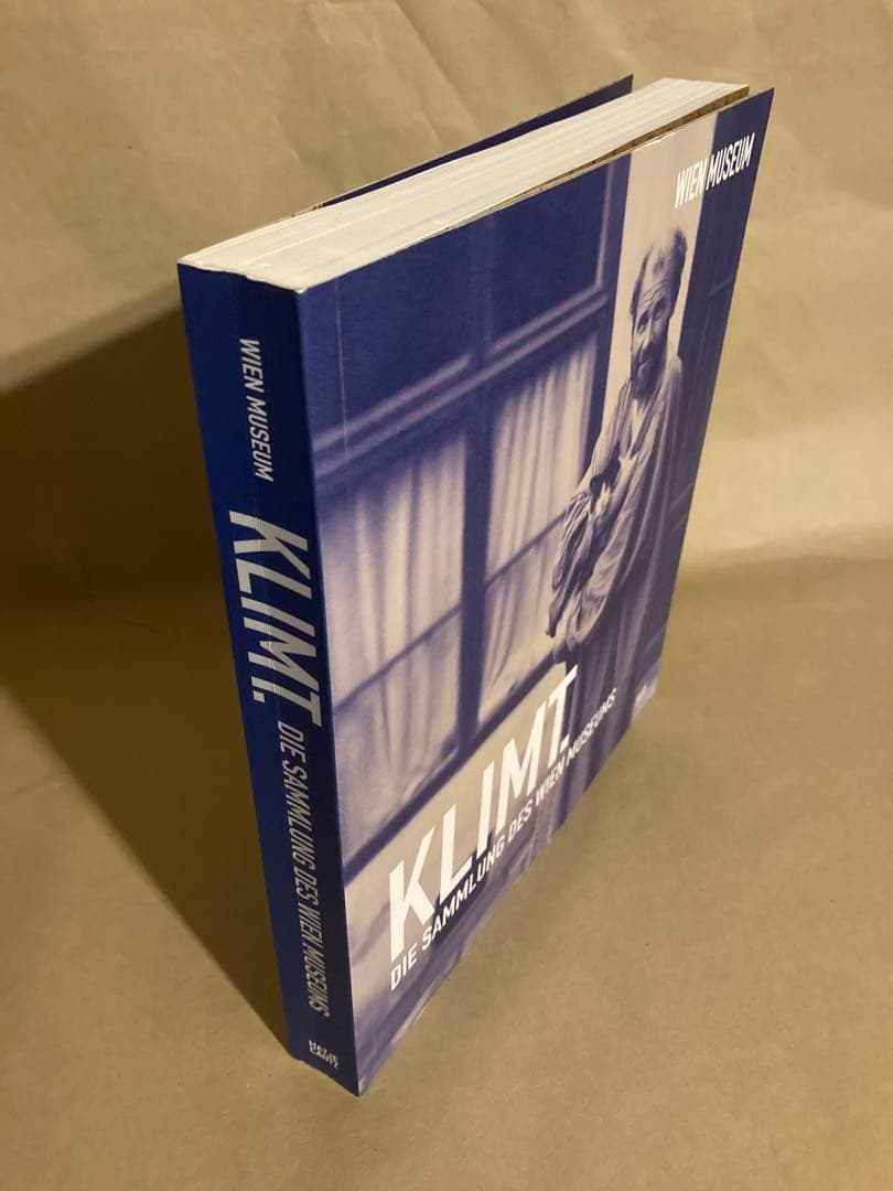 Gustav Klimt 資料　芸術家　作風　官能的　装飾　絢爛