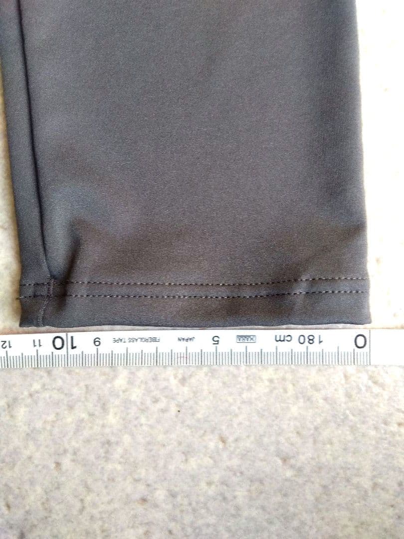 バレエスカート・パンツ　 グレー　フリーサイズ　八分丈