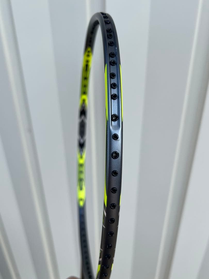 YONEXアークセイバー7プロ　4UG5