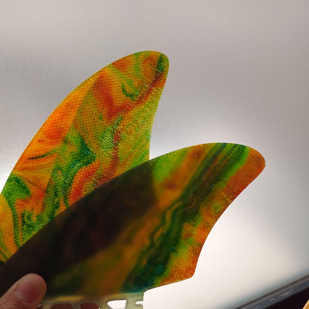 フューチャーフィン対応　アートグラス仕様　ツインキールフィン