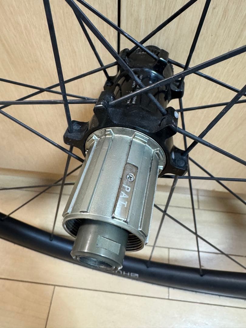 HUNT 35 CARBON AERO DISC 〔アジリスト25c付き〕