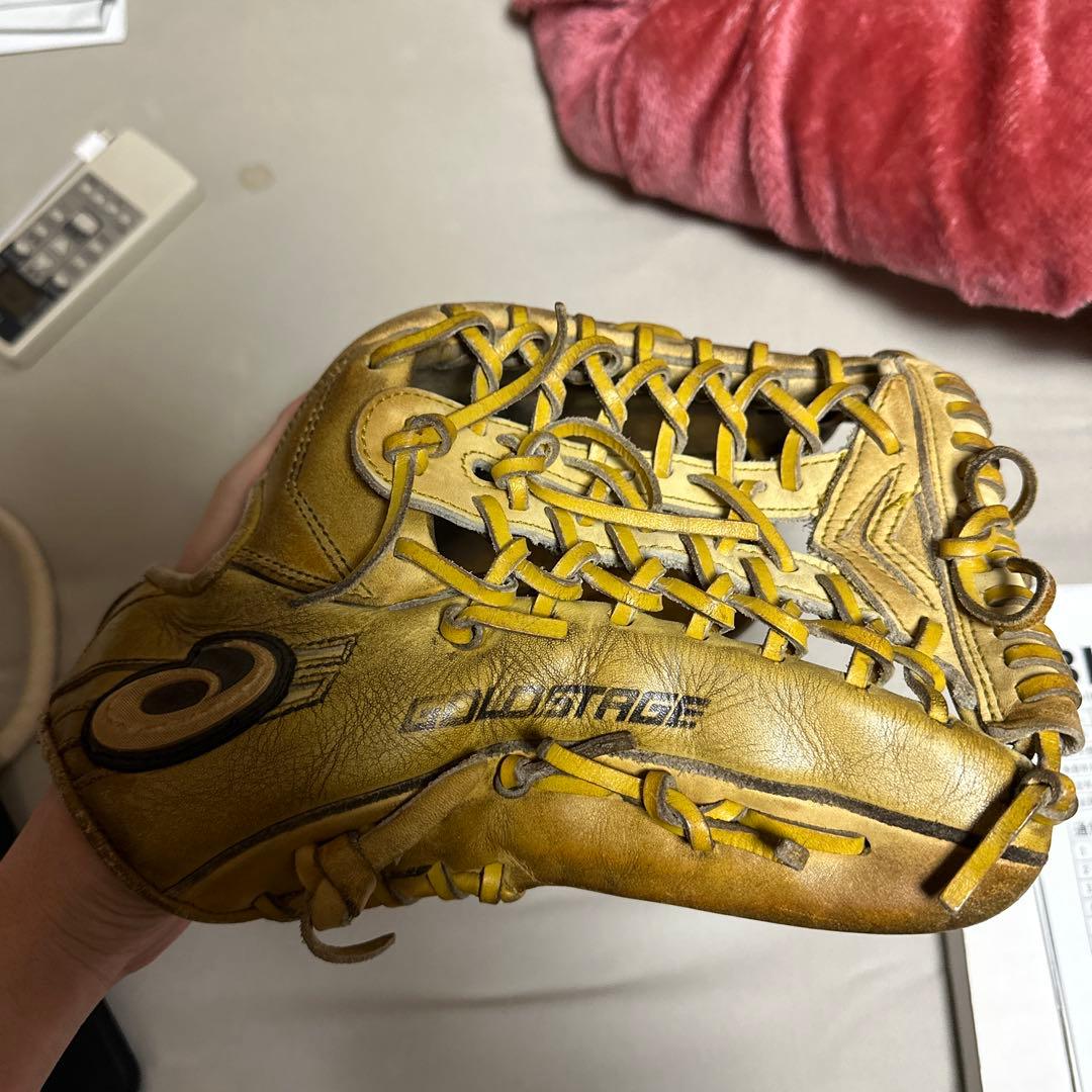 アシックスゴールドステージグローブ外野用