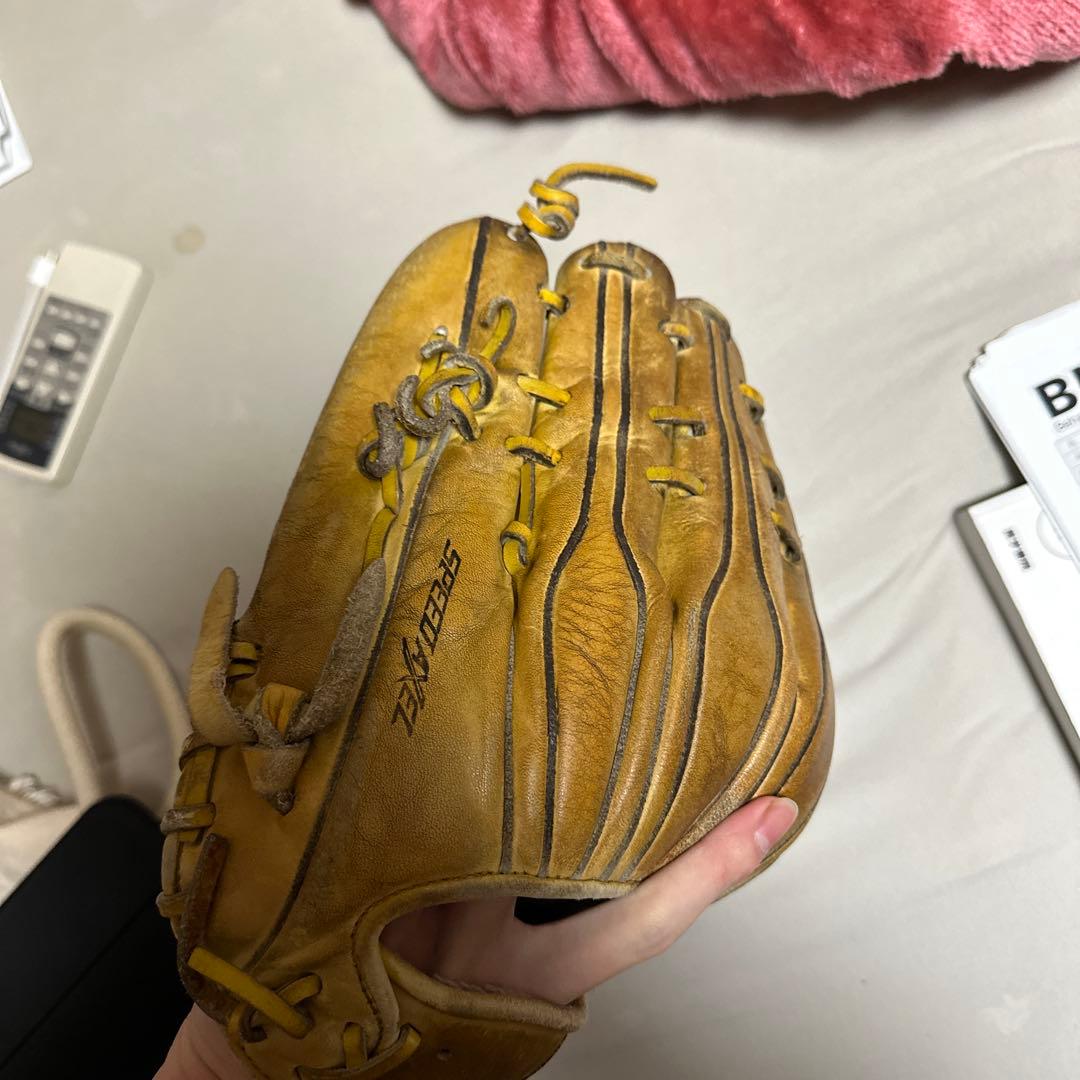 アシックスゴールドステージグローブ外野用