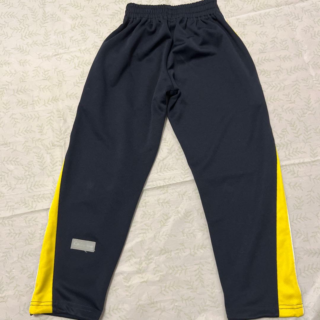 リベルタサッカースクールジャージ上120、下130