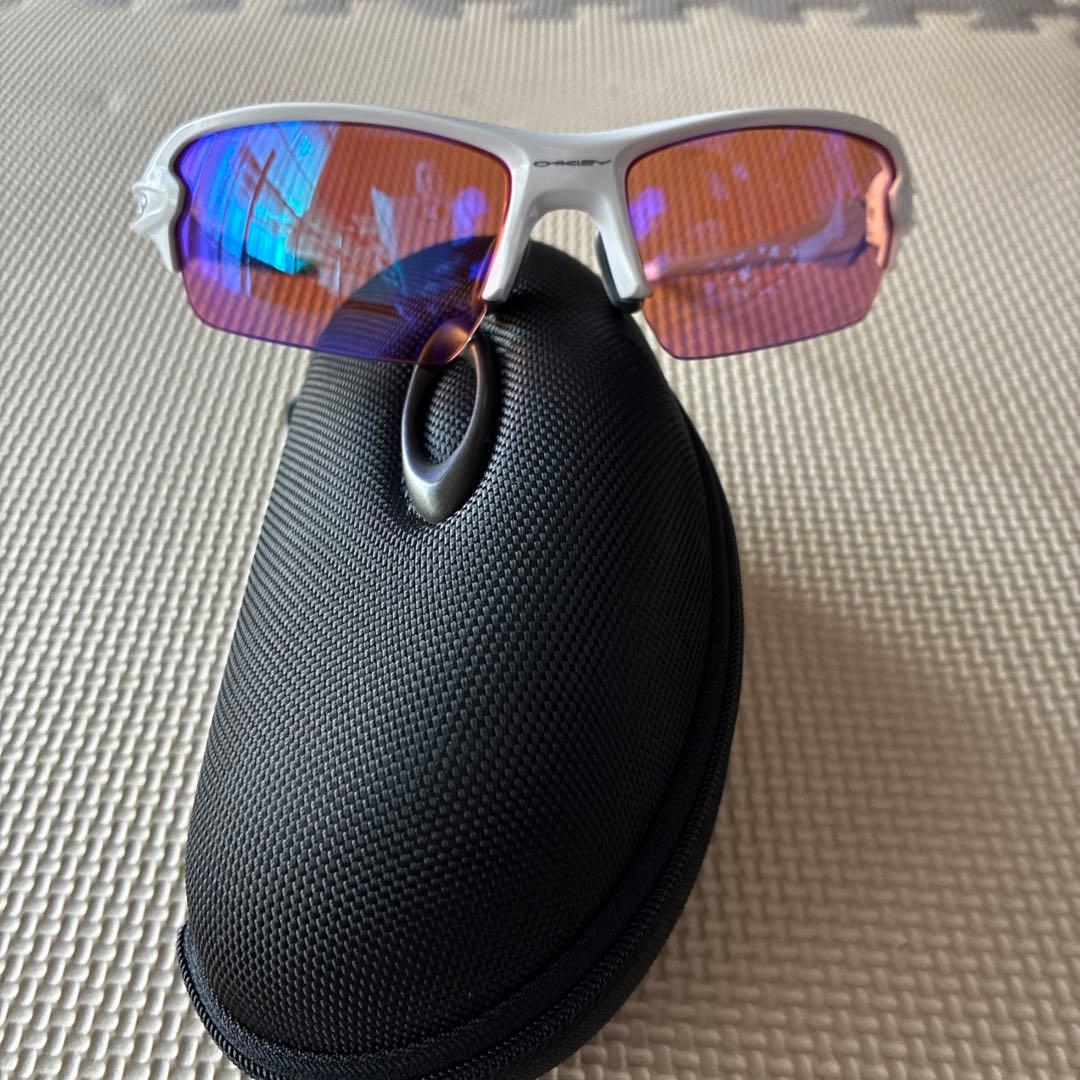 Oakley スポーツサングラス ホワイトフレーム