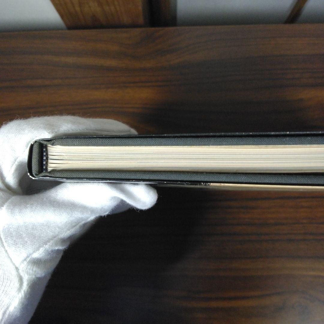 Cathelin　Expressions of Life　洋書　書込みあります。