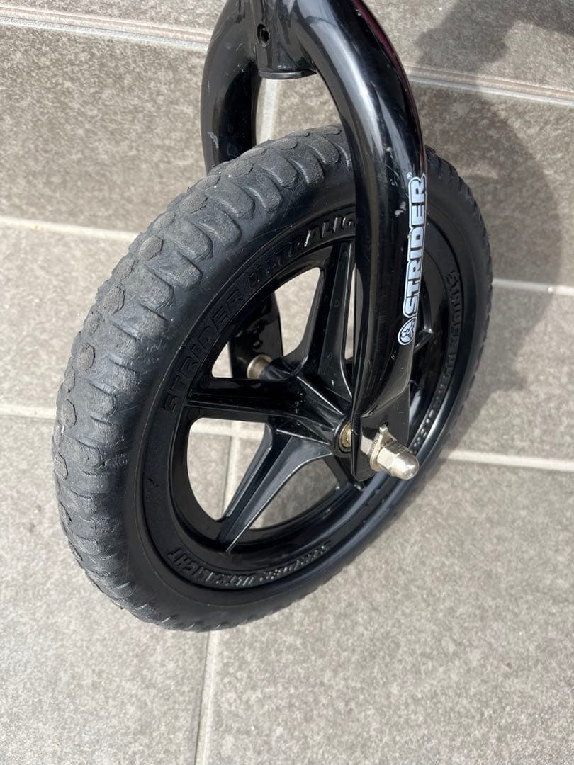 ストライダー スポーツモデル 12インチ ピンク