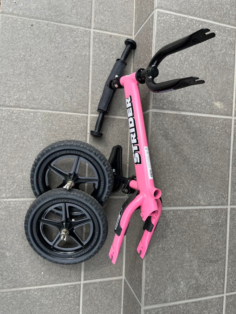 ストライダー スポーツモデル 12インチ ピンク