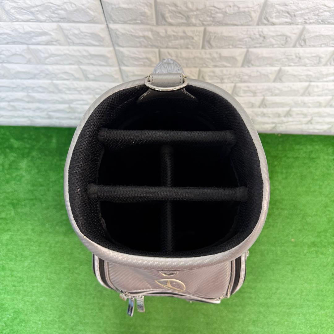 希少カラー　タイトリスト　メルセデスベンツ　コラボ　キャディーバッグ　ヘッド無し