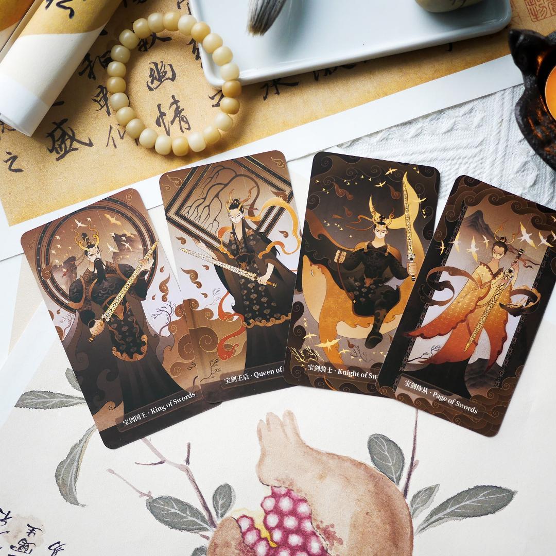 【正規品タロットカード】超美麗デッキ✨入手困難希少レア✨ドラゴン／龍のタロット