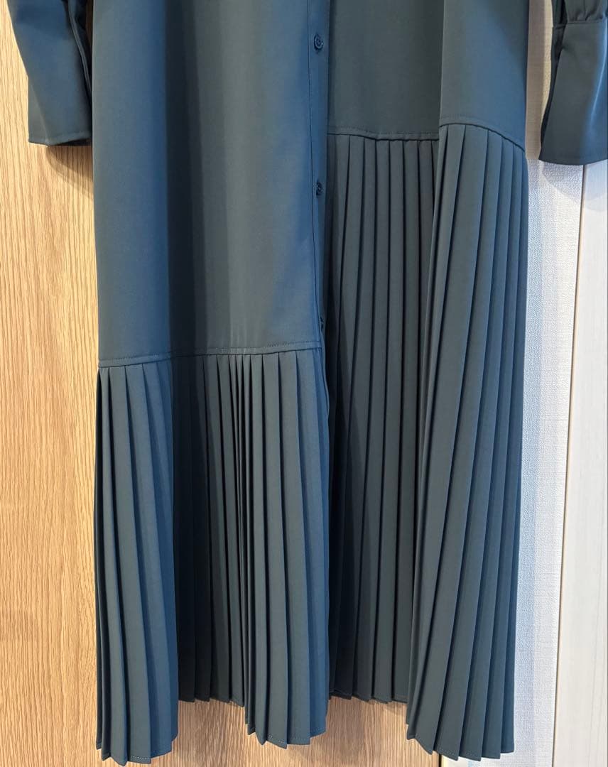 SUM1 STYLE ランダムアンダープリーツワンピース