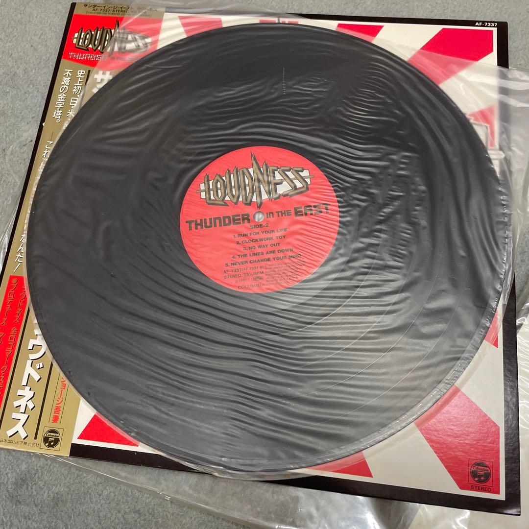 未使用LPレコード　Loudness／Thunder in the Eas。30