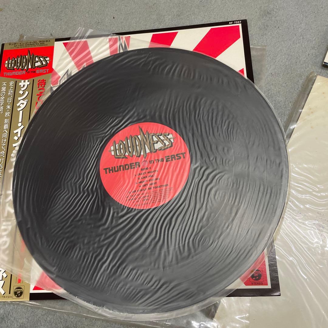 未使用LPレコード　Loudness／Thunder in the Eas。30