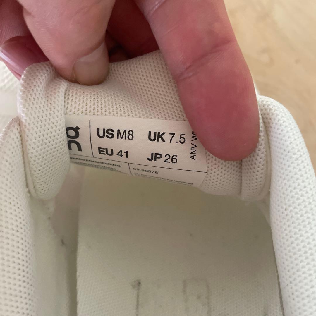 On ランニングシューズ　Cloud 5 ホワイト　２６cm