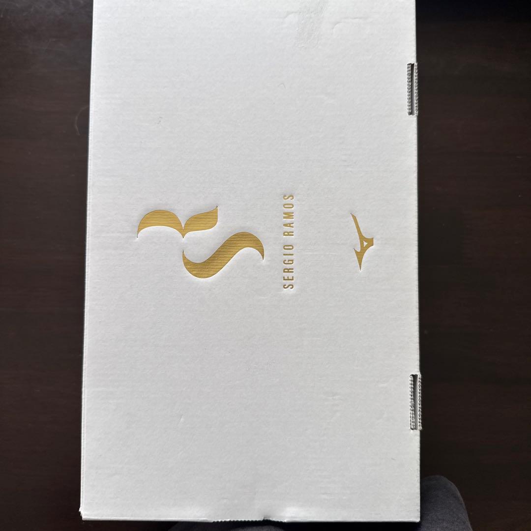 Mizuno モレリアネオ4ベータ