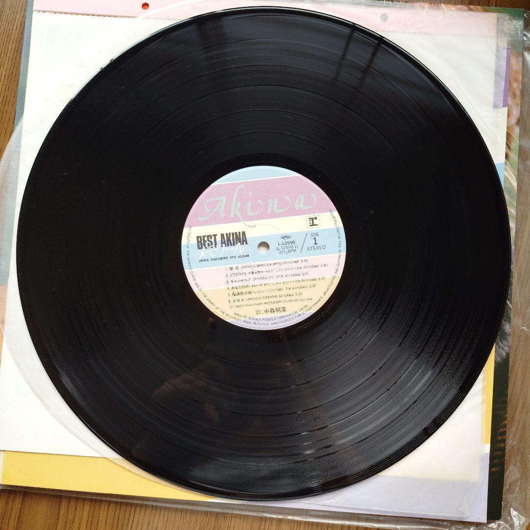 中森明菜BEST AKINAメモワール5thアルバム　レコードカレンダー付き