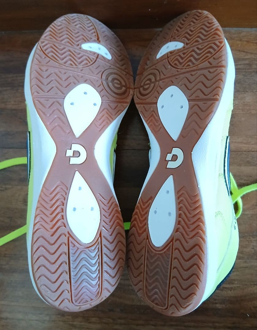 メ*4様 Desporte フットサル シューズ イエロー テッサ LIGHT