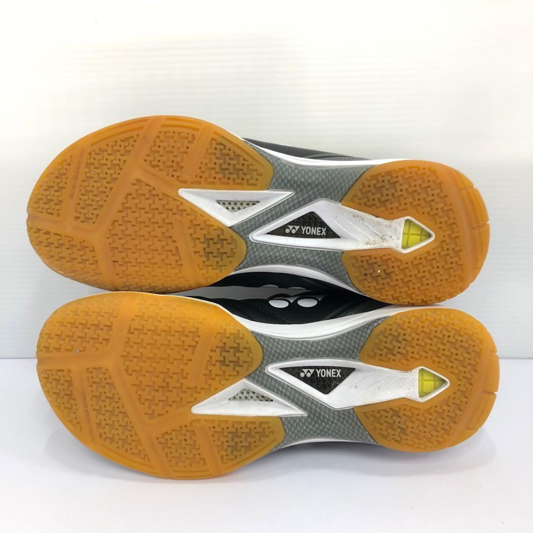 knmen150-0525 YONEX バトミントンシューズ 26.5㎝