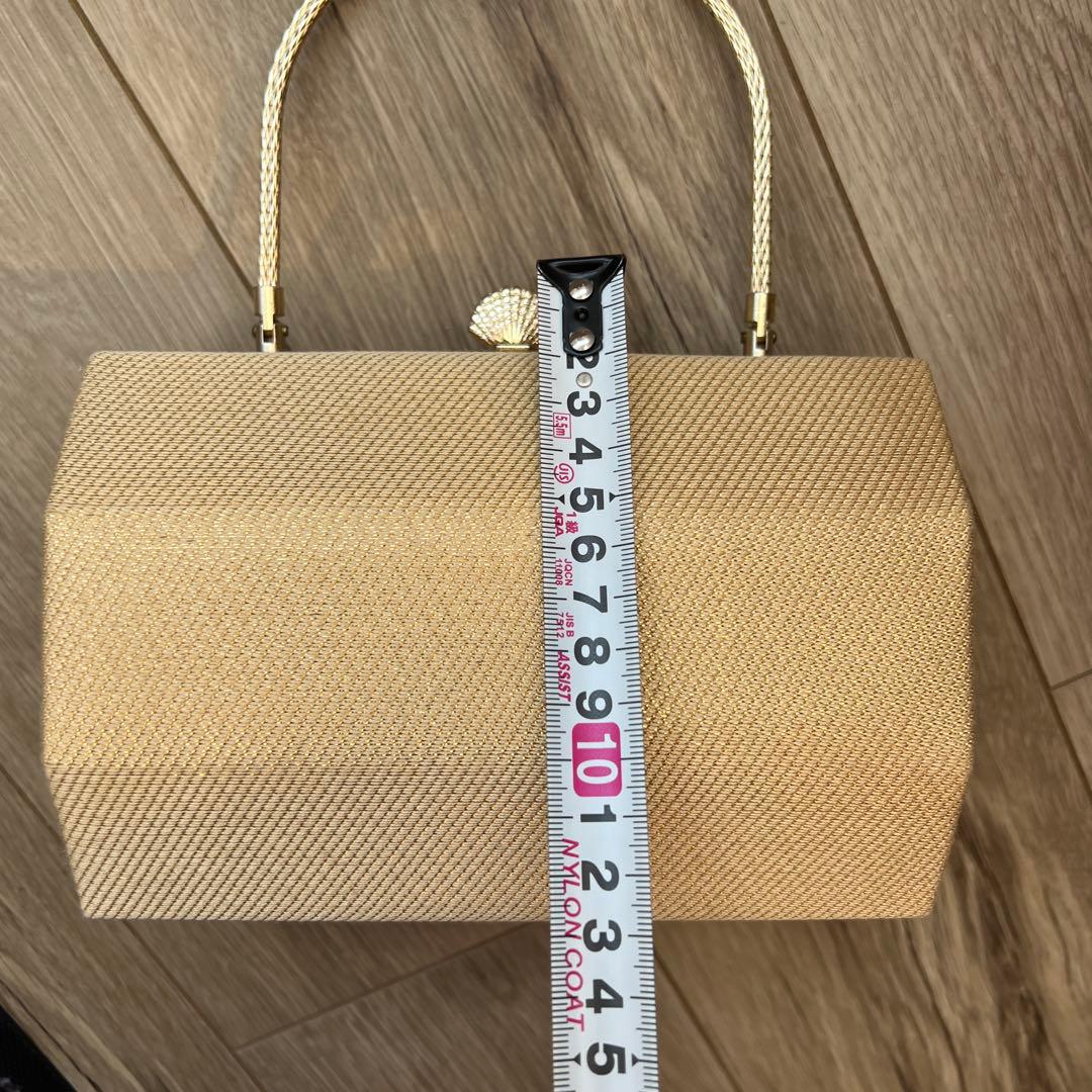 和装バッグ　自立型　ゴールド　ベージュ　テキスタイル ボックス型ハンドバッグ