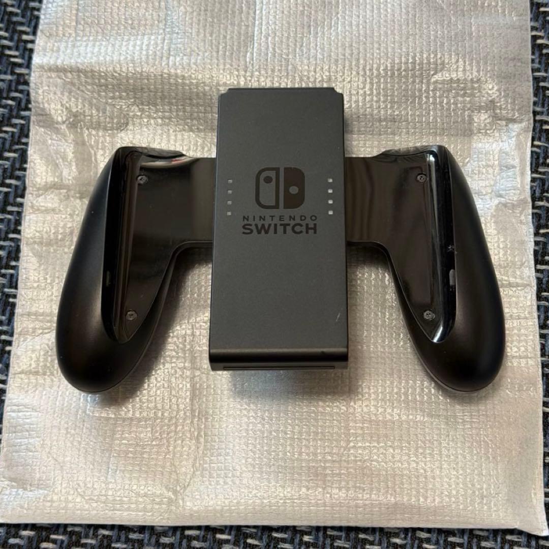 【付属品完備】Nintendo Switch ネオンブルー/レッド