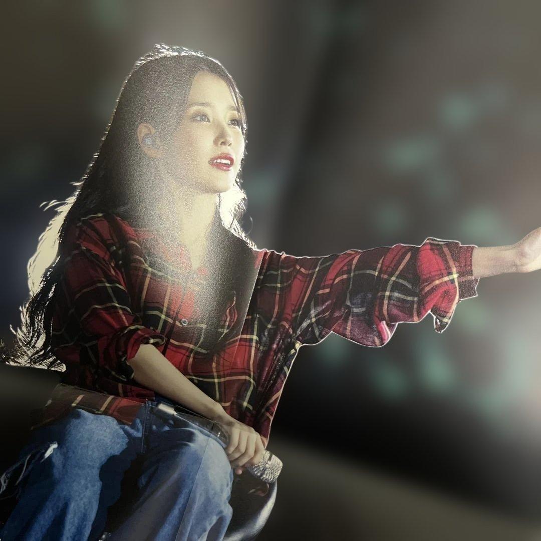 K-POP・アジア THE GOLDEN HOUR 2022 IU CONCERT Blu-ray