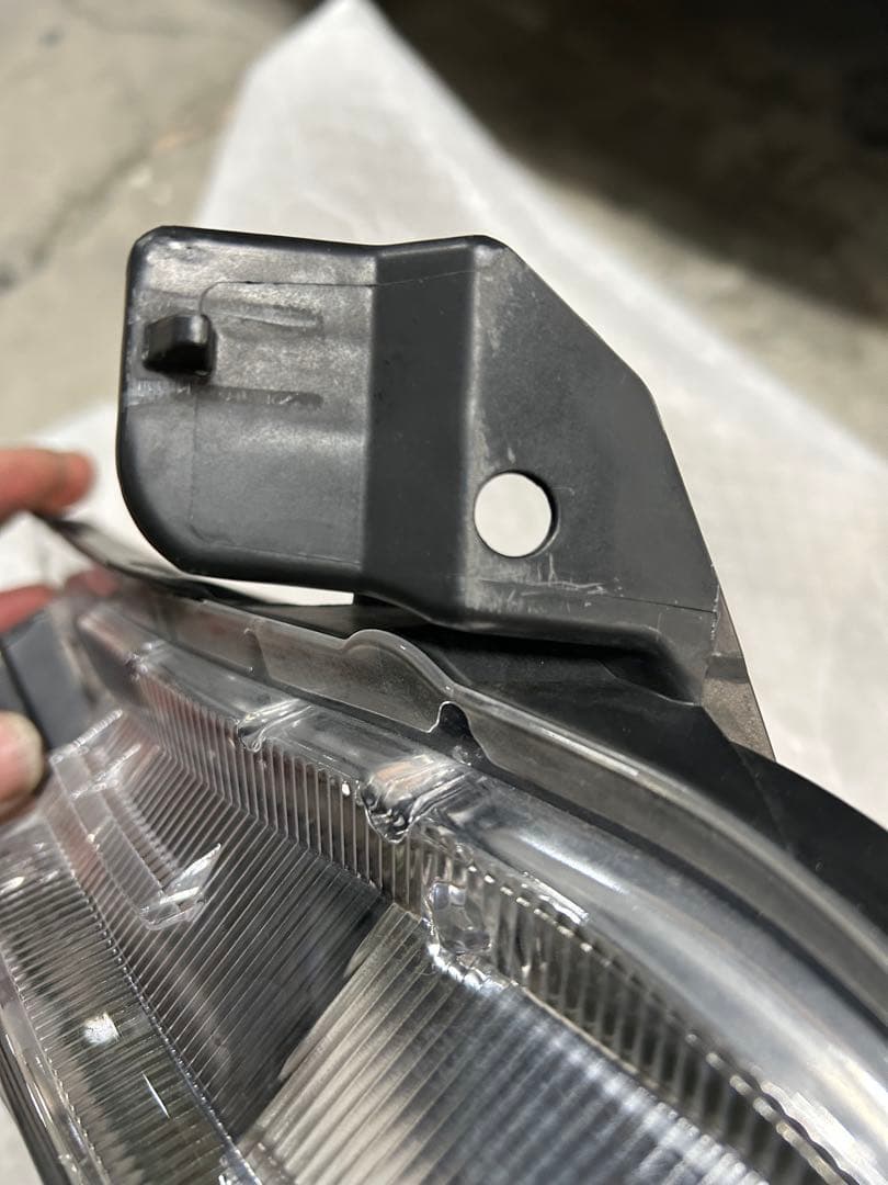 80エスクァイア G i左ヘッドライト後期美品￼