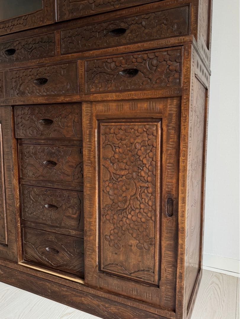 Icchodo 軽井沢彫 桜 彫刻 時代 カップボード （下の戸棚のみ）