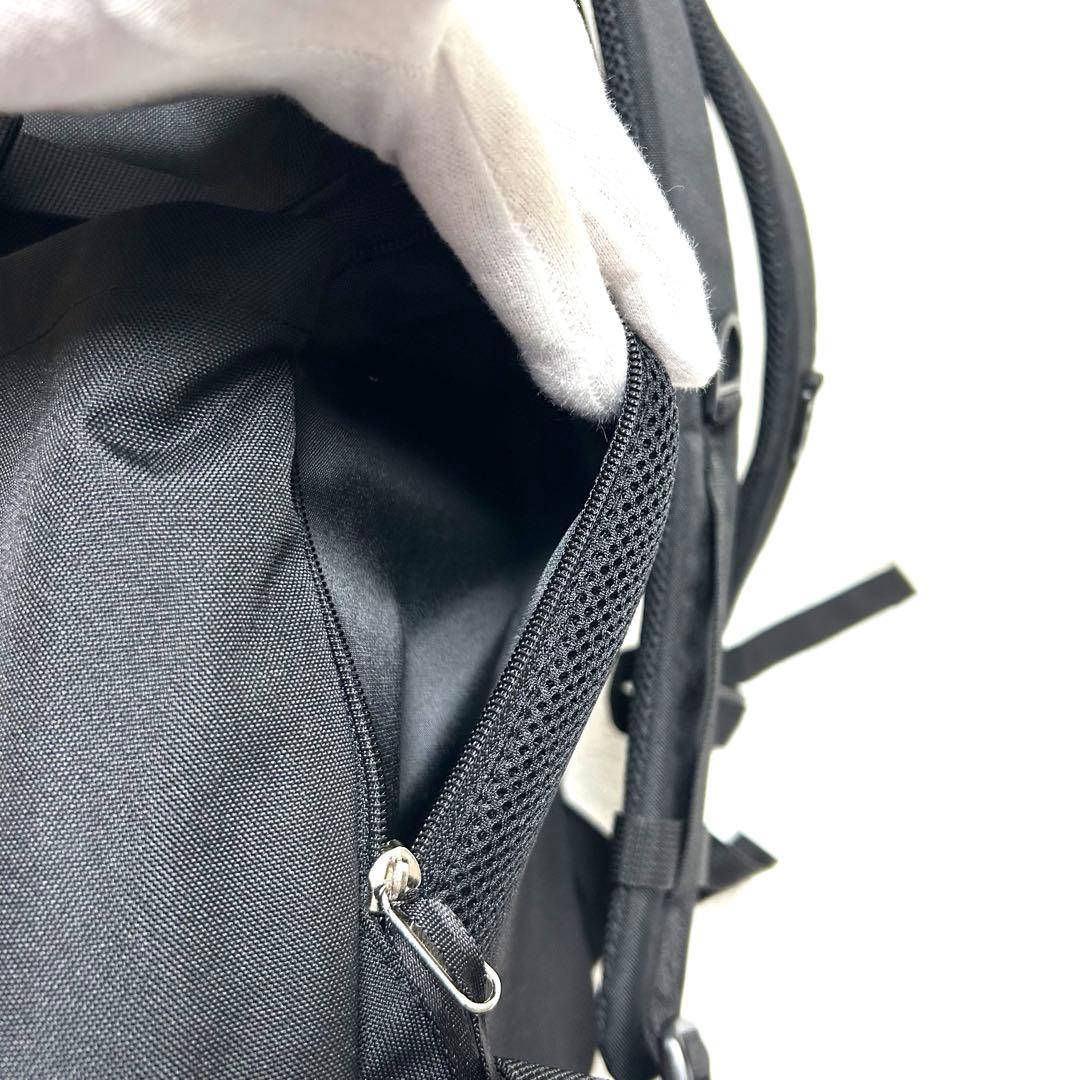 美品 サッカー FC東京 リュック バックパック デイパック ブラック 刺繍