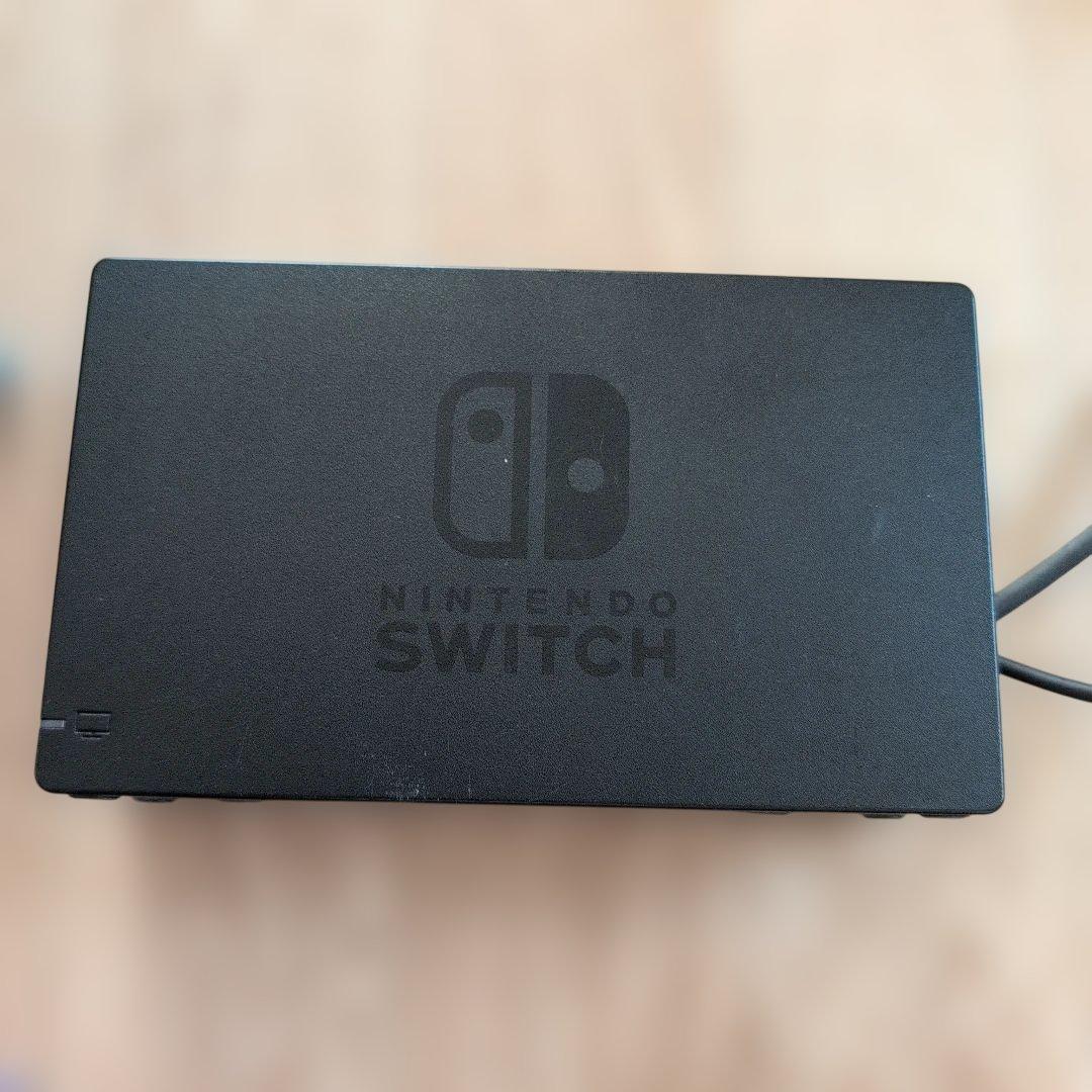 3連休限定お値下げ✨任天堂Switch 本体 スイッチ 持ち運び用ケース付き