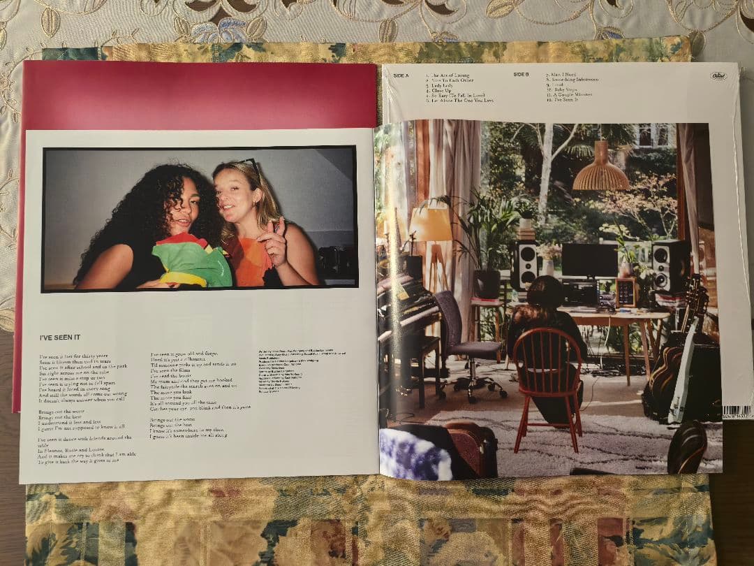 Olivia Dean_ The Art of Loving LP 輸入盤